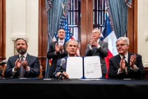 Texas approves law requiring warning labels for food additives